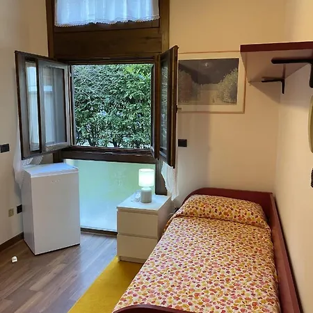 Monolocale In Con Giardino Vicino Al Centro
